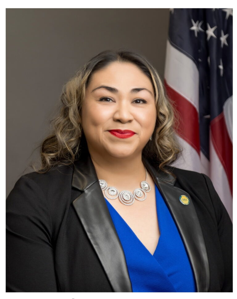 Helen Molina